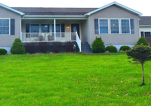 2nd image of 699 Reed Rd