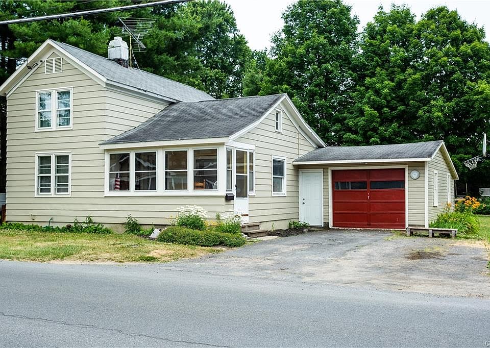 1st image of 68 E Oneida St