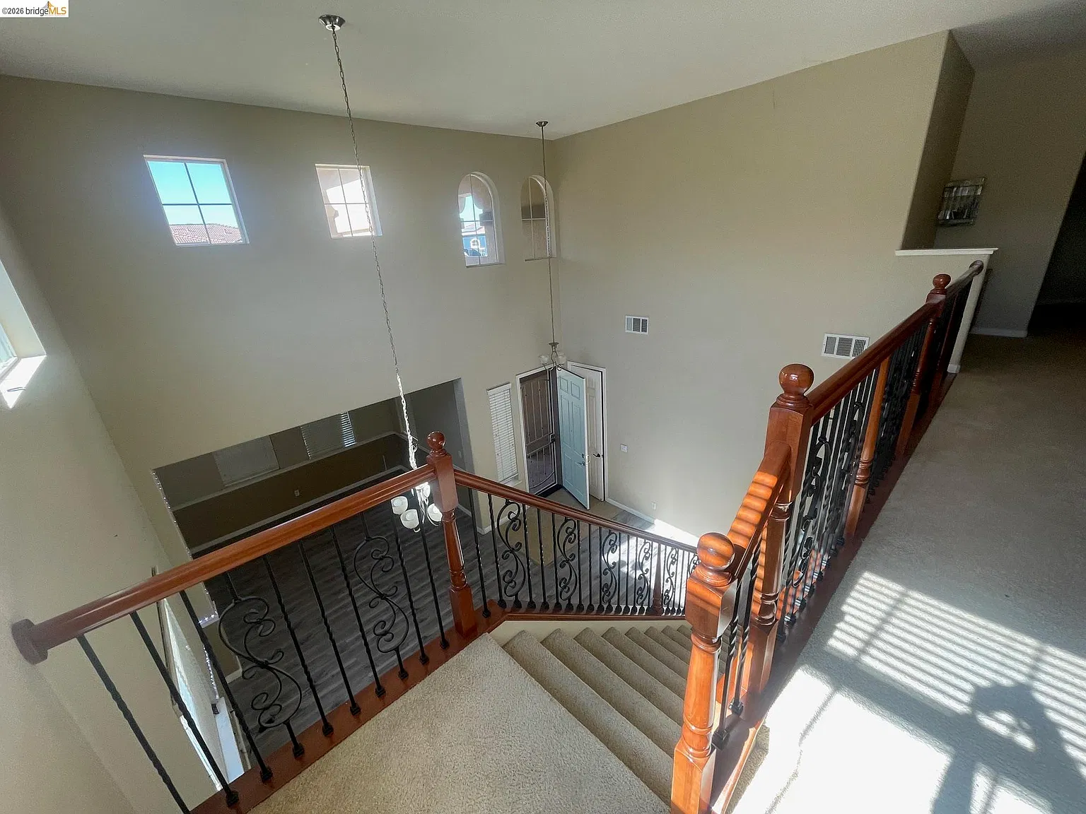 4 bed, 3.0 bath, 3109 sqft, $3,950 — Photo 3