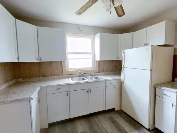 W1694 County Road H #5, New Holstein, WI 53061
