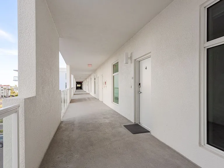415 Island Way #402 — Photo 33