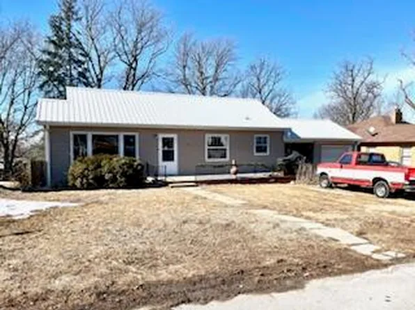 502 S Gates St, Oakland, IA 51560