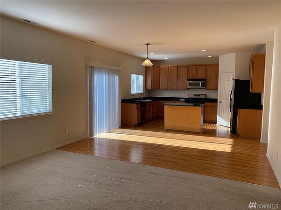 5th image of 7810 85th St NE