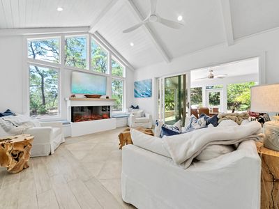 233 Fairway Dr, Santa Rosa Beach, FL, 32459