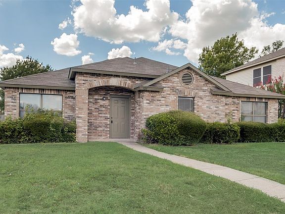4th image of 321 Sandlewood Ln