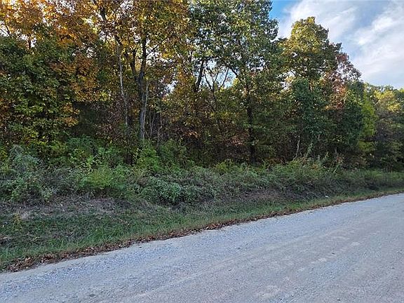 2nd image of 5/- Pin Oak Church Rd
