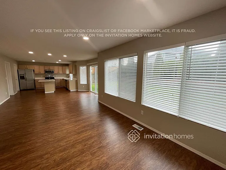 4126 45th Ave NE — Photo 6