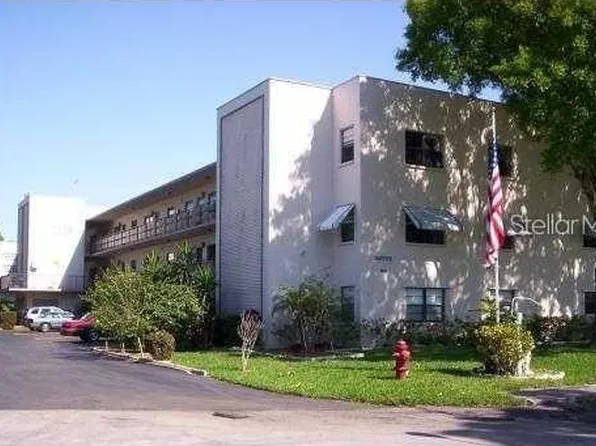 5975 Terrace Park Dr N Unit 202, Saint Petersburg, FL 33709