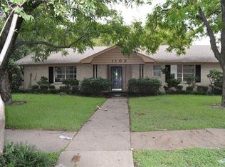 1102 Williamsburg Dr, Ennis, TX 75119