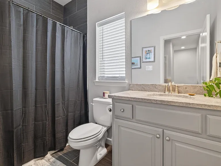 117 Bridle Dr — Photo 36