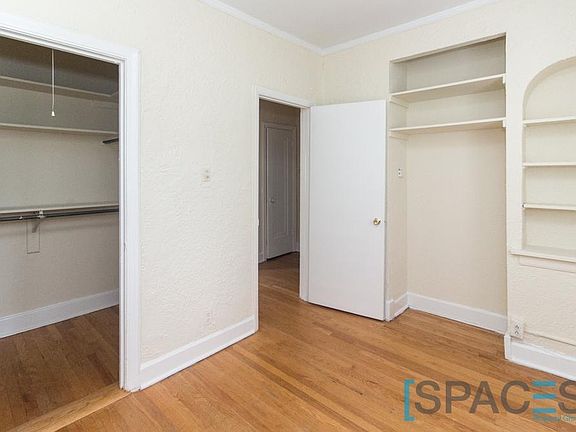 4th image of 534 W Arlington Pl #534309M