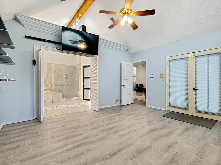 901 Green Brook Dr — Photo 18