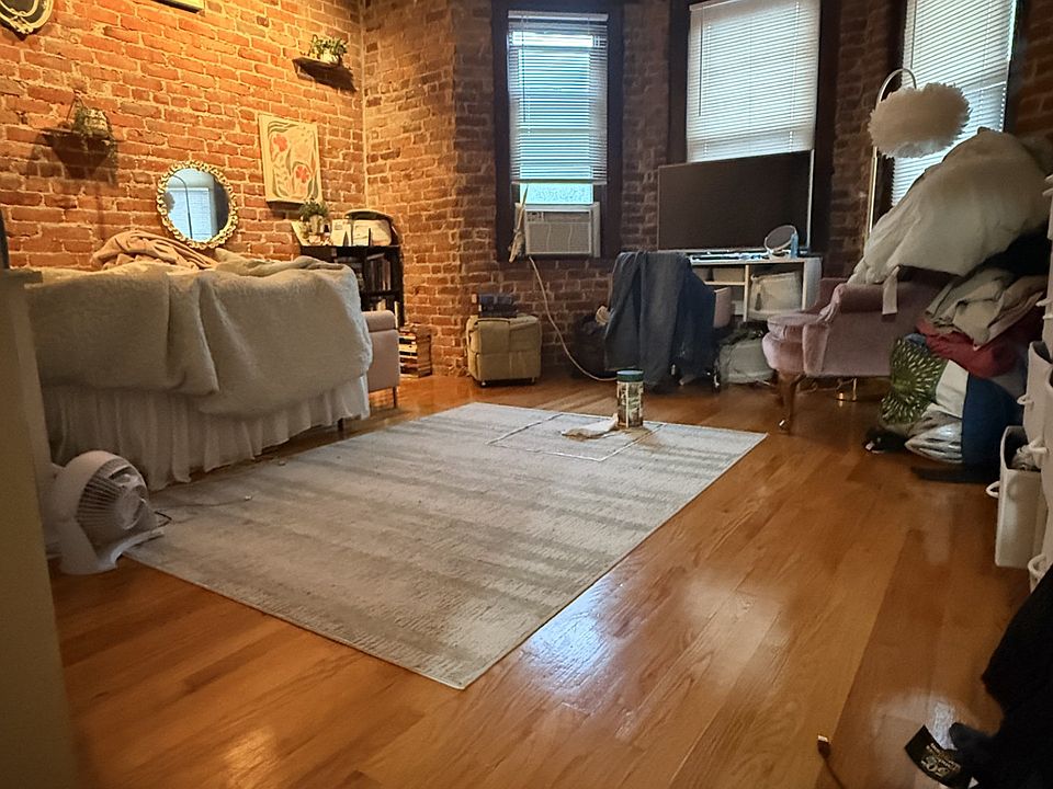 1st image of 217 Park Dr #5