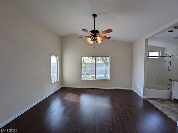 5th image of 8025 Sweet Clover Ct
