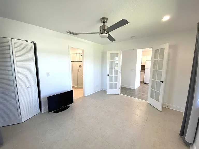 2450 Black Olive Blvd #A — Photo 17