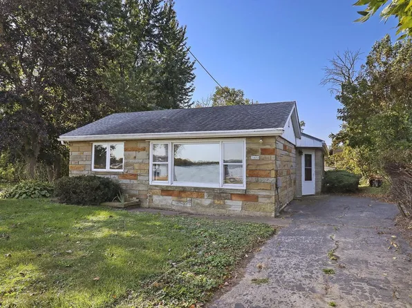 2800 Lakeshore DRIVE, Kansasville, WI 53139