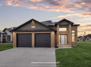 75 Cherry Blossom Trl, Chatham Kent, ON N7L0H1