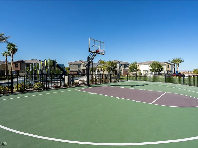 2849 Desert Mosaic Ln #5 — Photo 32