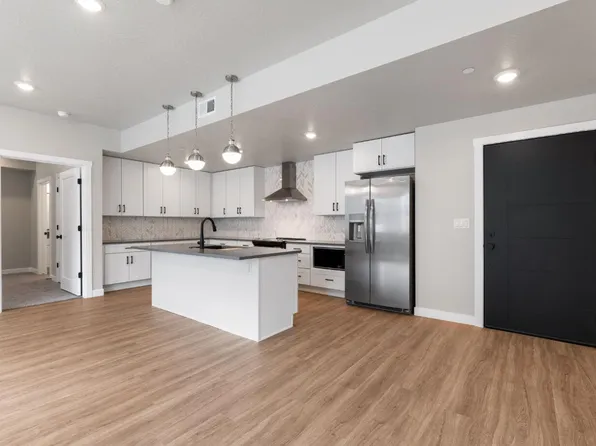 206 N Chaparral Dr #N301, Hurricane, UT 84737