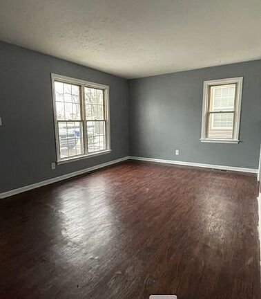 3rd image of 12706 Lena Ave #Le