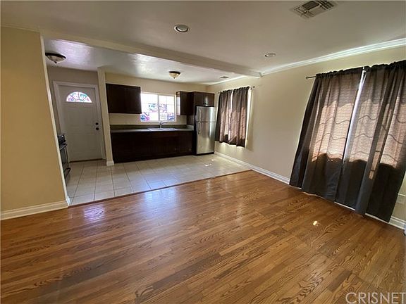 3rd image of 7646 Milwood Ave