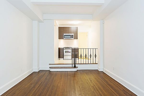 1st image of 501 W 113th St APT 501
