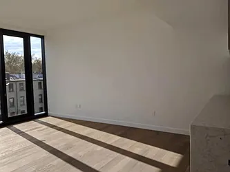 Rented by MaxInvest Real Estate, Inc.