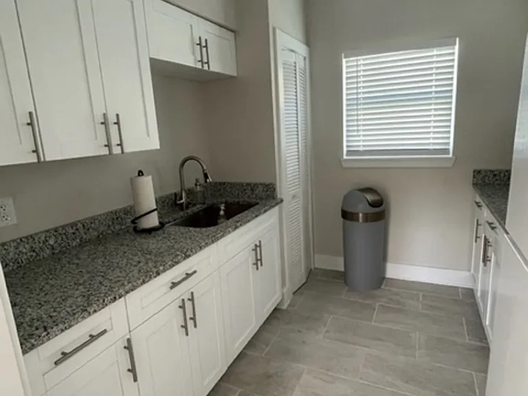 2230 Nursery Rd — Photo 10