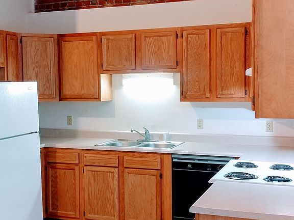 4th image of 141 E Michigan Ave APT 1