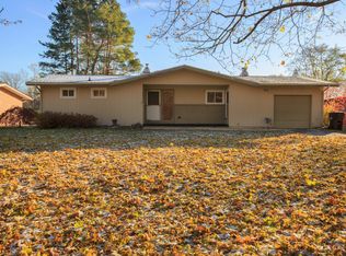 5806 Highland Dr, Midland, MI