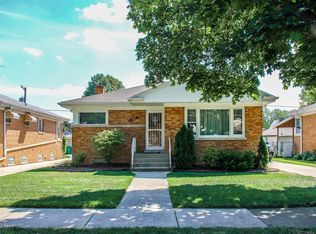 1631 Buckingham Ave, Westchester, IL 60154