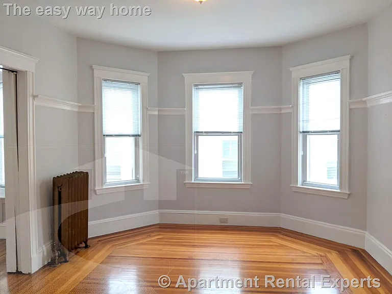 14 Belknap St #2 — Photo 2