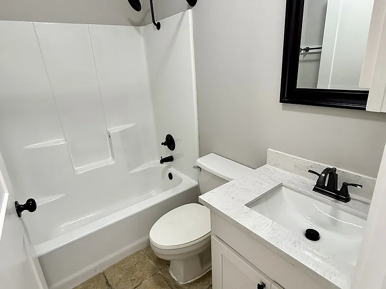 302 N Montevideo Ave #4 — Photo 9