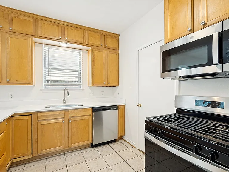 6025 Llano Ave — Photo 6