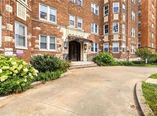 309 E Emanuel Cleaver Blvd #404, Kansas City, MO 64112
