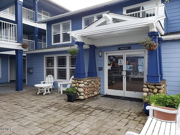 2nd image of 890 SE Bay Blvd #107