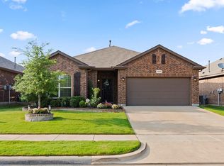 1909 Velarde Rd, Saginaw, TX 76131