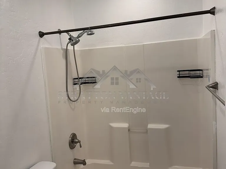 448 N Lesueur — Photo 19