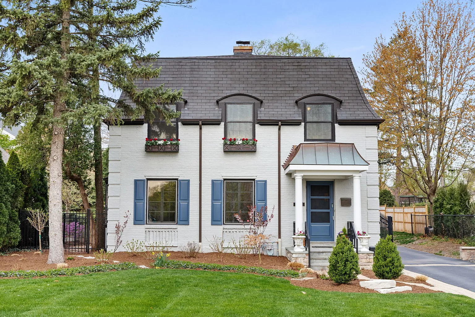 324 S Kenilworth Ave photo 1