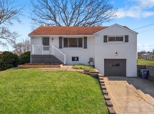 1417 Critchfield Dr, Bridgeville, PA