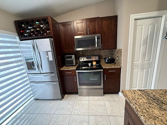 5th image of 6950 NW 173rd Dr APT 2202