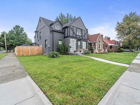 2nd image of 11943 E Outer Dr