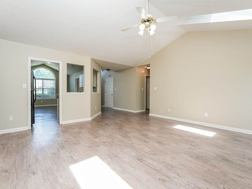 1st image of 2863 Loral Pines Dr