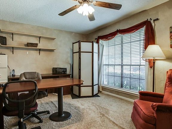 5th image of 1314 W Park Dr