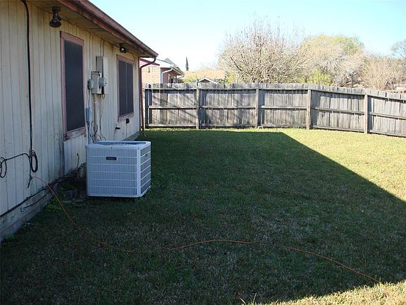 3rd image of 14311 Dartwood Dr