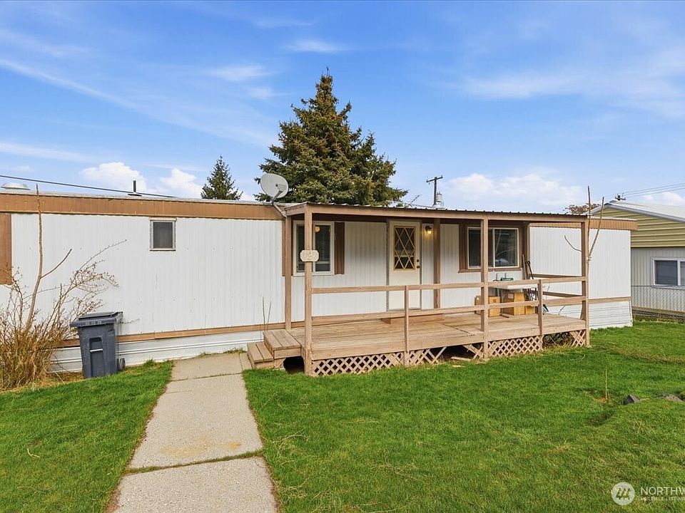 1st image of 121 Dill Avenue