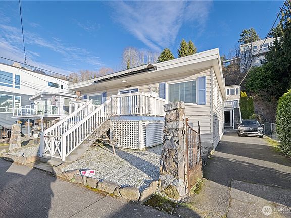 4th image of 1788 Alki Avenue SW