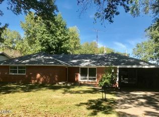 901 N Norwest Ln, Carbondale, IL 62901