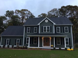 12 N High St, Foxboro, MA 02035