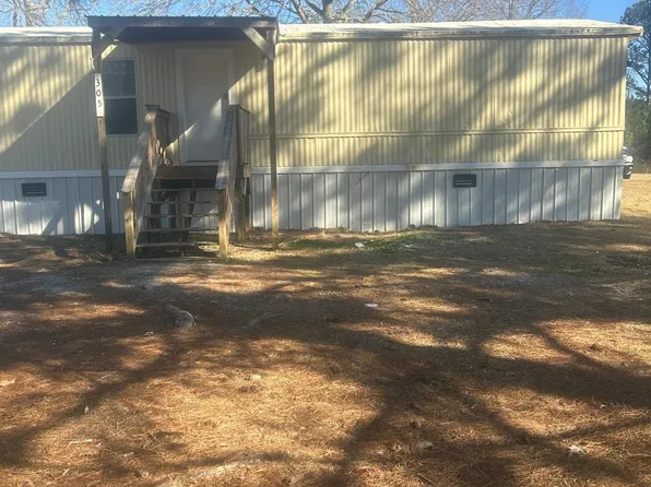 305 Belle Oaks Dr W, Greenwood, SC 29646